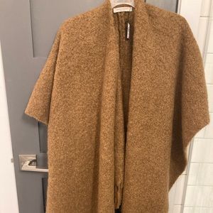 Banana republic alpaca wool cape, never worn new with tags